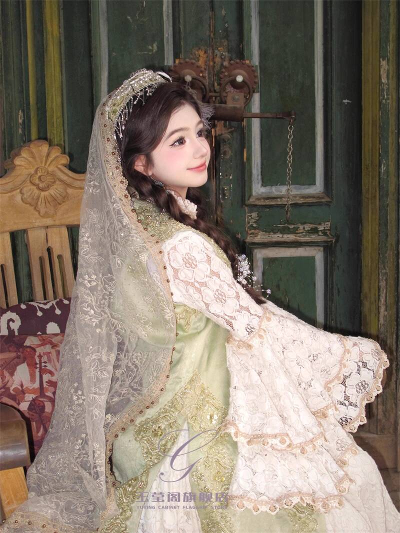 New Fiesta Carnival Halloween  - Queen Anime Cosplay ulasan dan harga